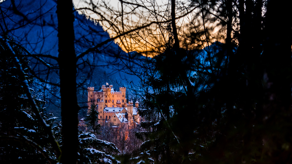 zamek-w-niemczech-neuschwanstein-24