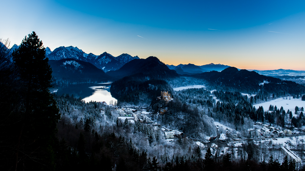 zamek-w-niemczech-neuschwanstein-9