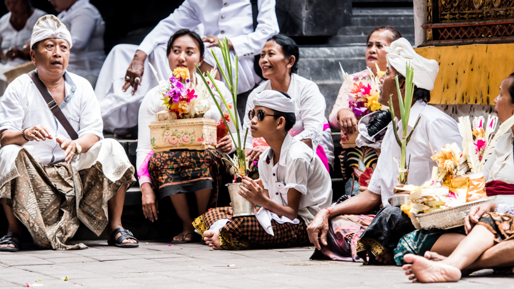 Najpiekniejsze swiatynie Bali Pura Goa Lawah-21