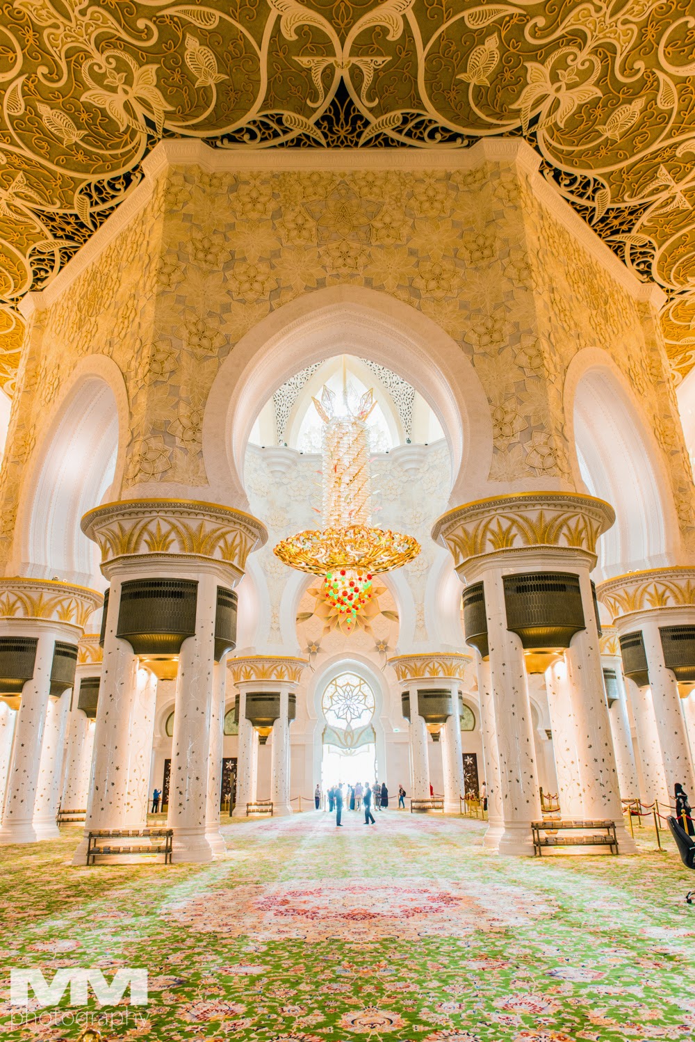 abu dhabi sheikh zayed grand mosque 24