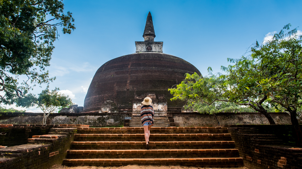 Sri lanka Polonnaruwa-16